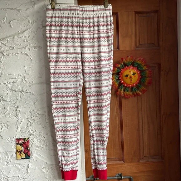 NWT- LC Lauren Conrad Holiday PJ Set - Picture 9 of 16